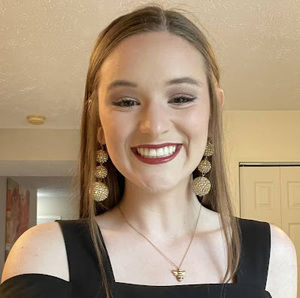 Meet your Posher, Mikayla